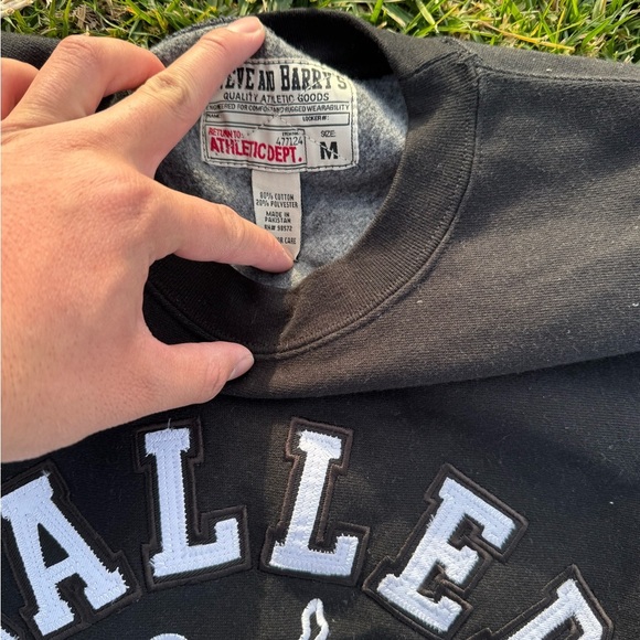 Y2K Baller Steve & Barry's Sweater - Picture 3 of 3